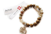 Interessantes Armband aus Steinen