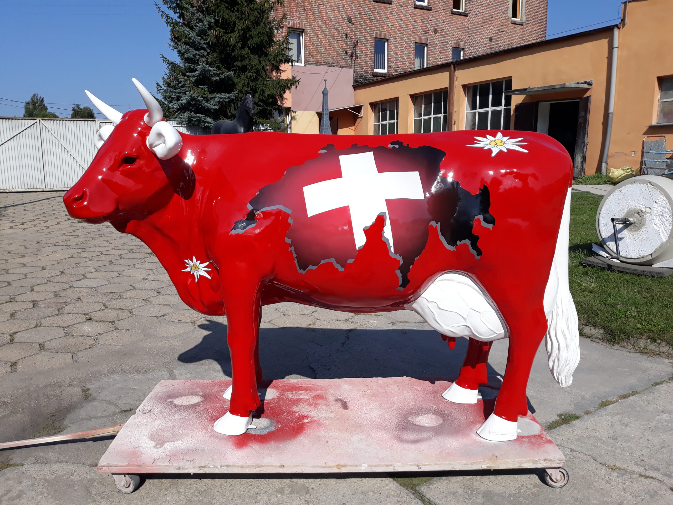 Edelweiß von der Alm  > Kuh lebensgroß / Hauseigenes 3D Modell des Unternehmens Deko mit Pfiff International / Tel. 0049 33767 30 750