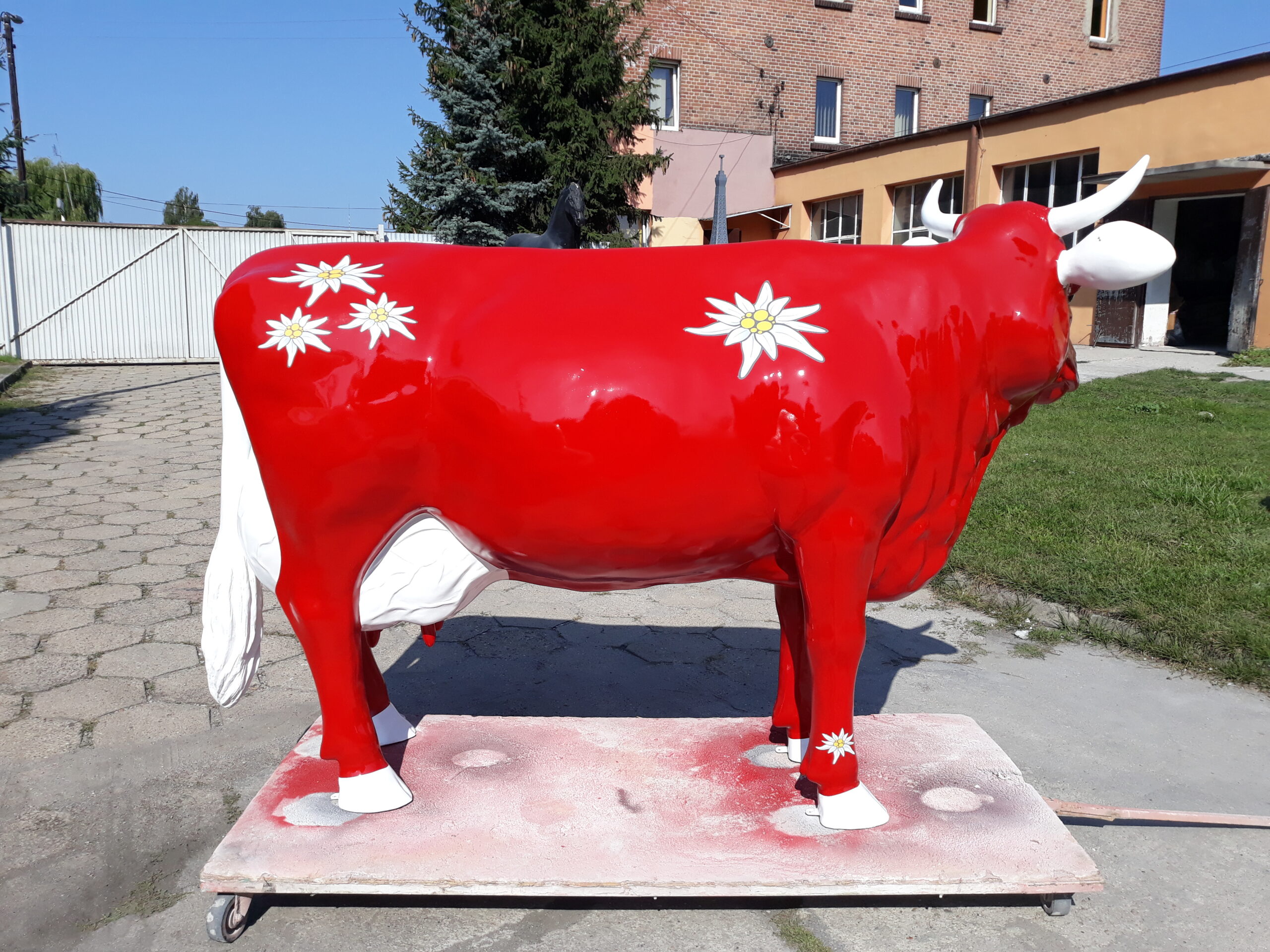 Edelweiß von der Alm  > Kuh lebensgroß / Hauseigenes 3D Modell des Unternehmens Deko mit Pfiff International / Tel. 0049 33767 30 750