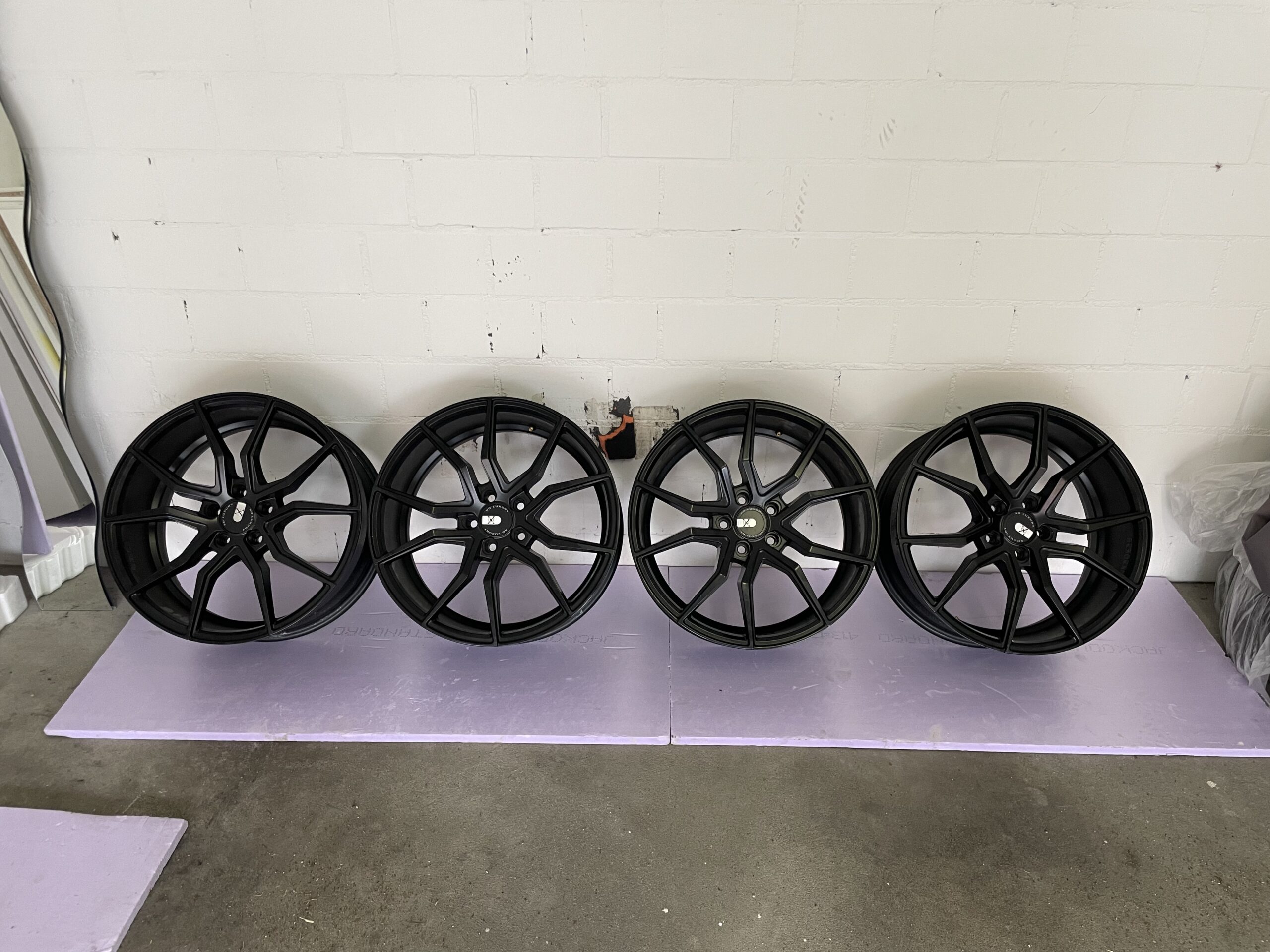 Komplettsatz XO Luxury Wheels Verona 19″