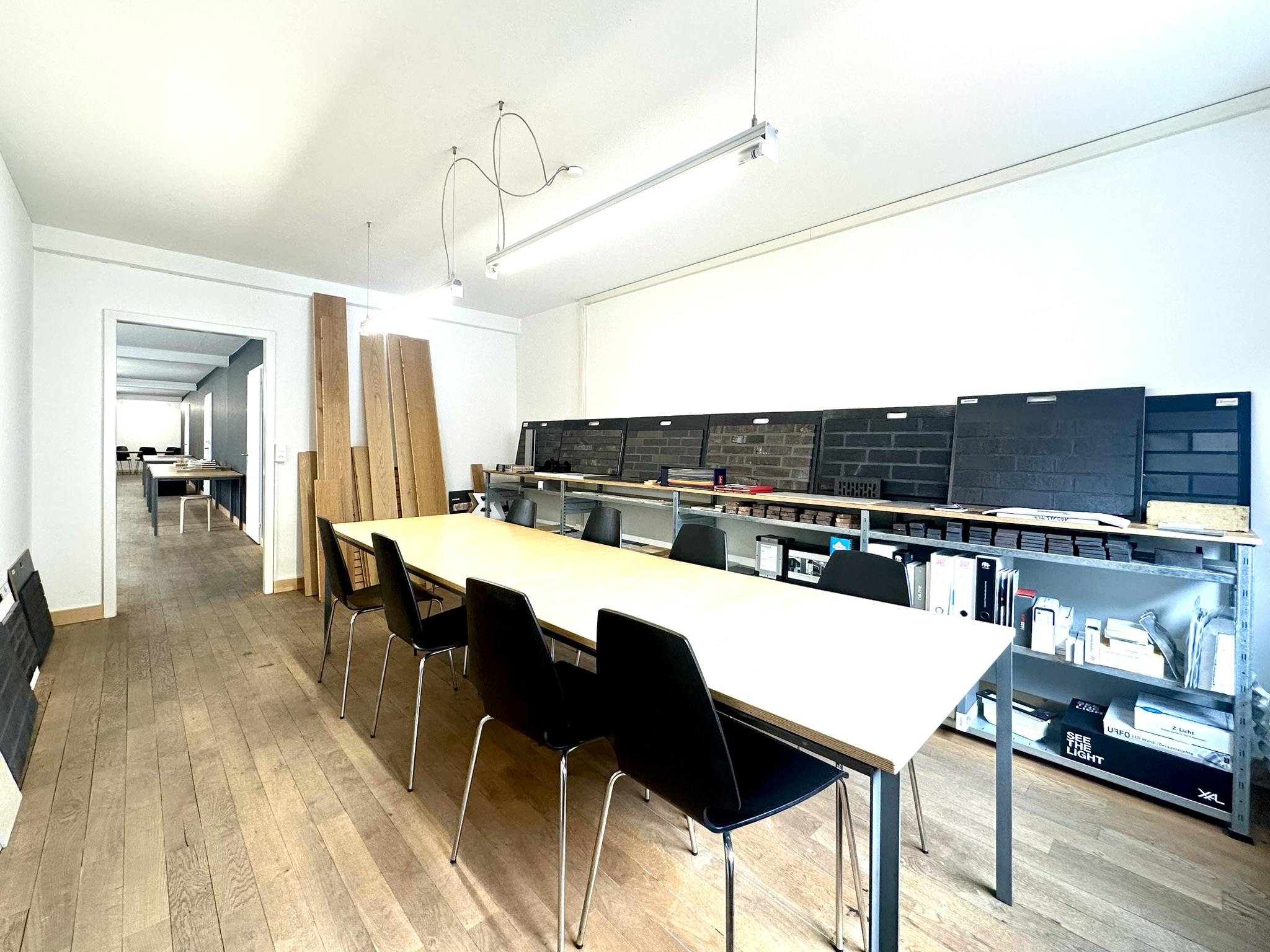 NACHMIETER GESUCHT IN BÜROGEMEINSCHAFT: