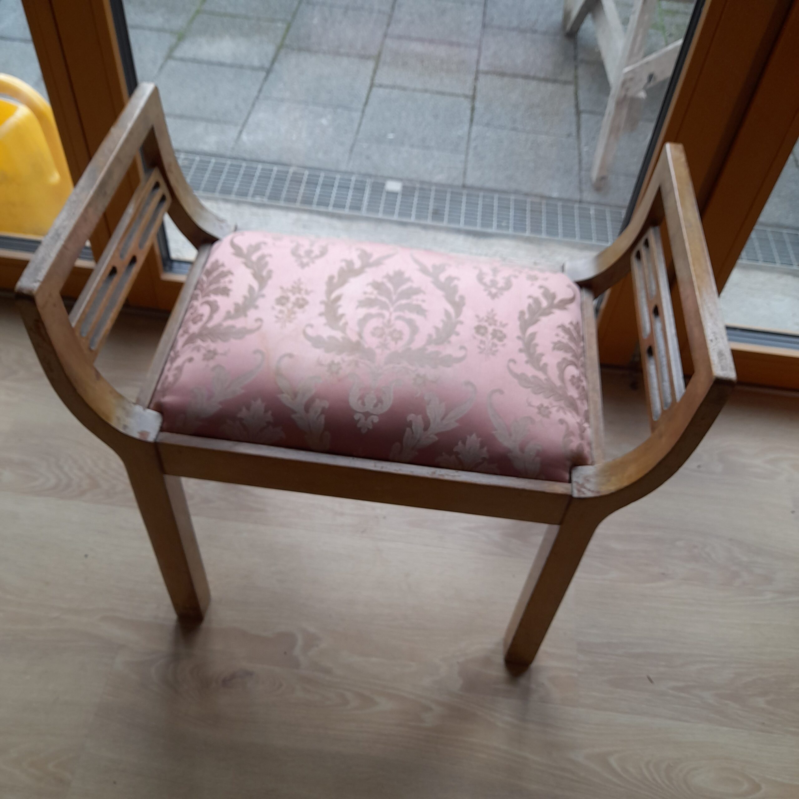 Antike Hocker / Schemel