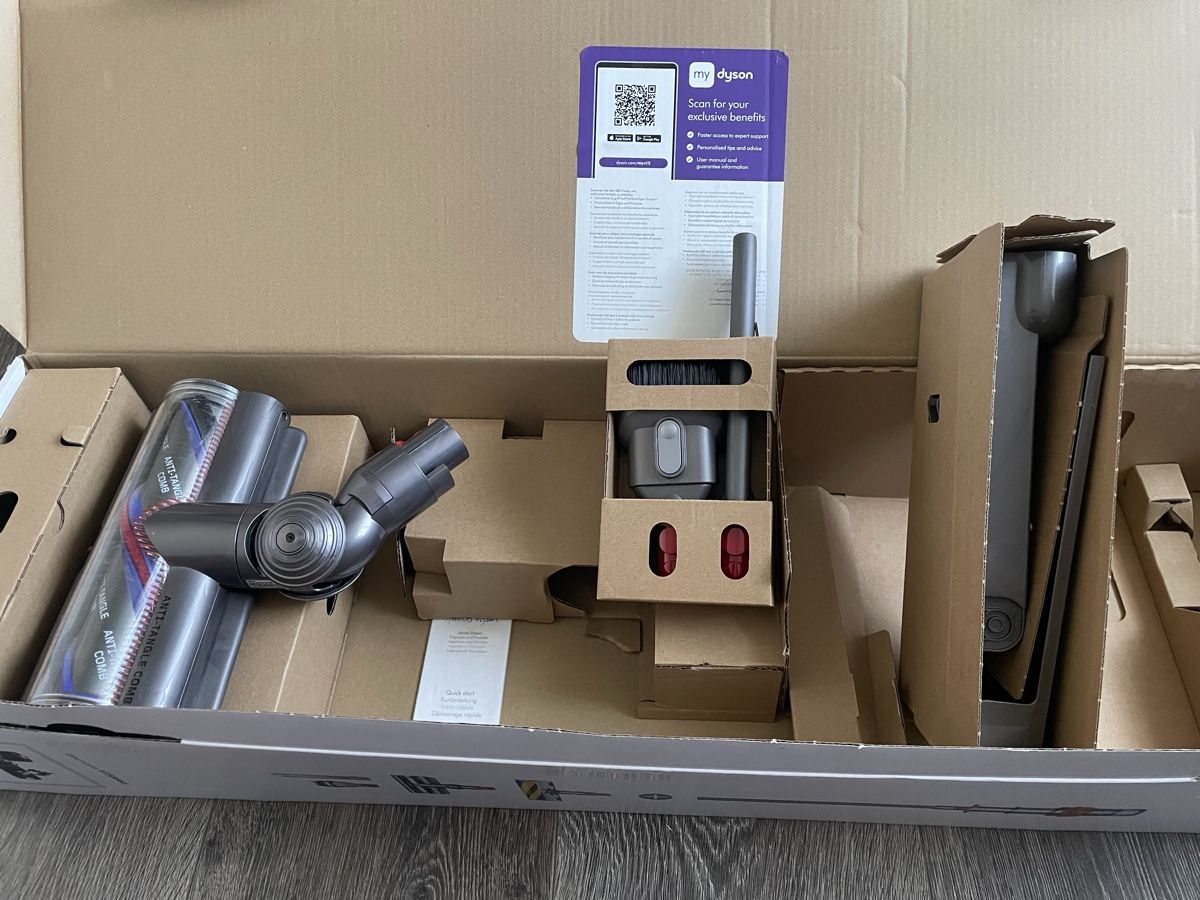 Dyson V15 detect absolute mit garantie