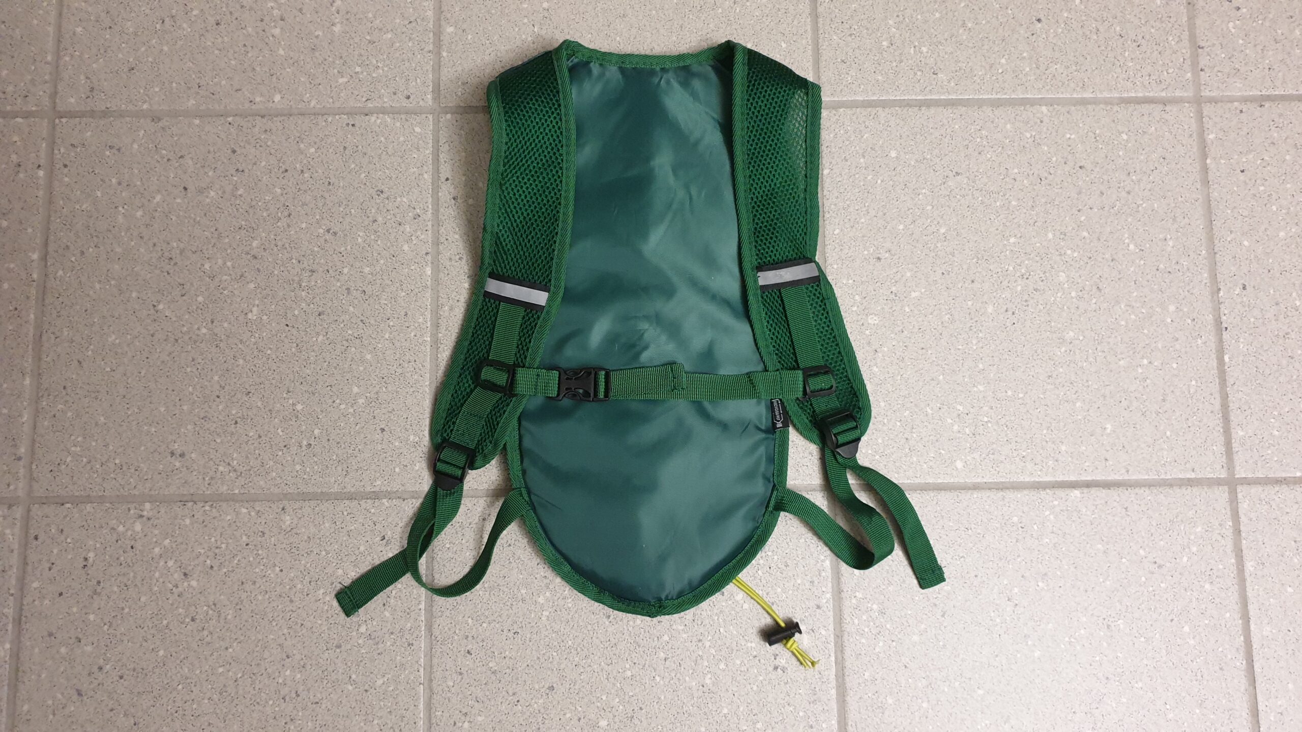 Grüner leichtgewichtiger Marathonrucksack