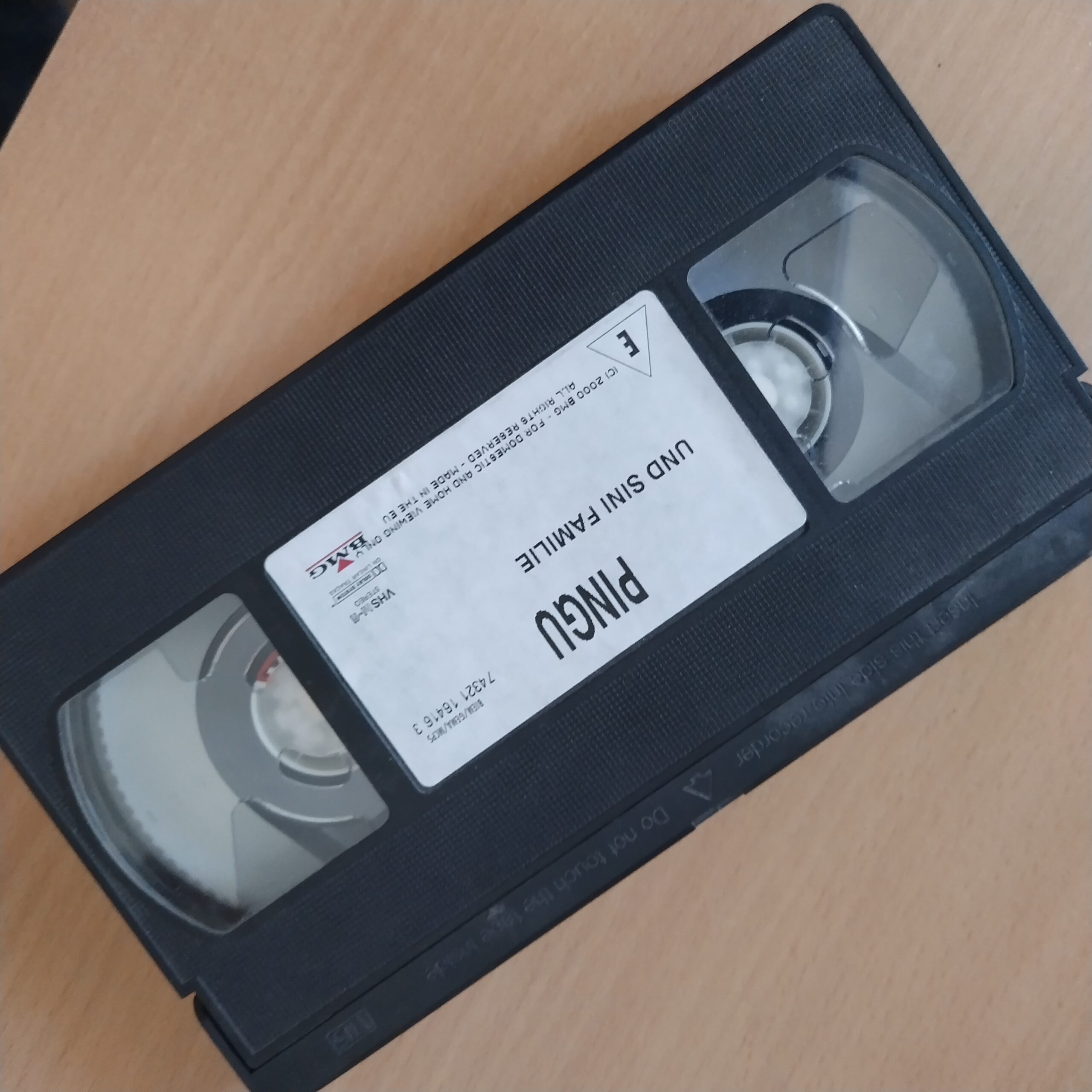 ca. 50 VHS-Kassetten mit Kindermärchen, Kinderfilme etc.