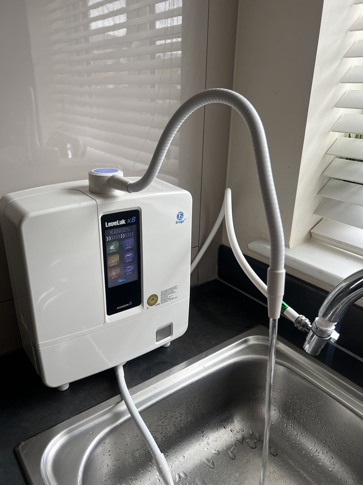 Brandneue Enagic Kangen K8 Wasserionisierer alkalisierte
