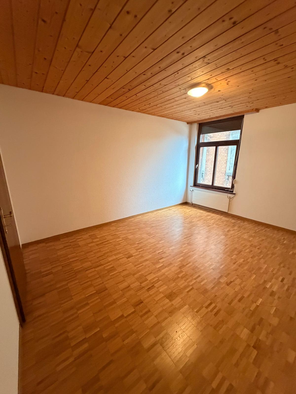 3.5 Zimmerwohnung mit Balkon/Wintergarten