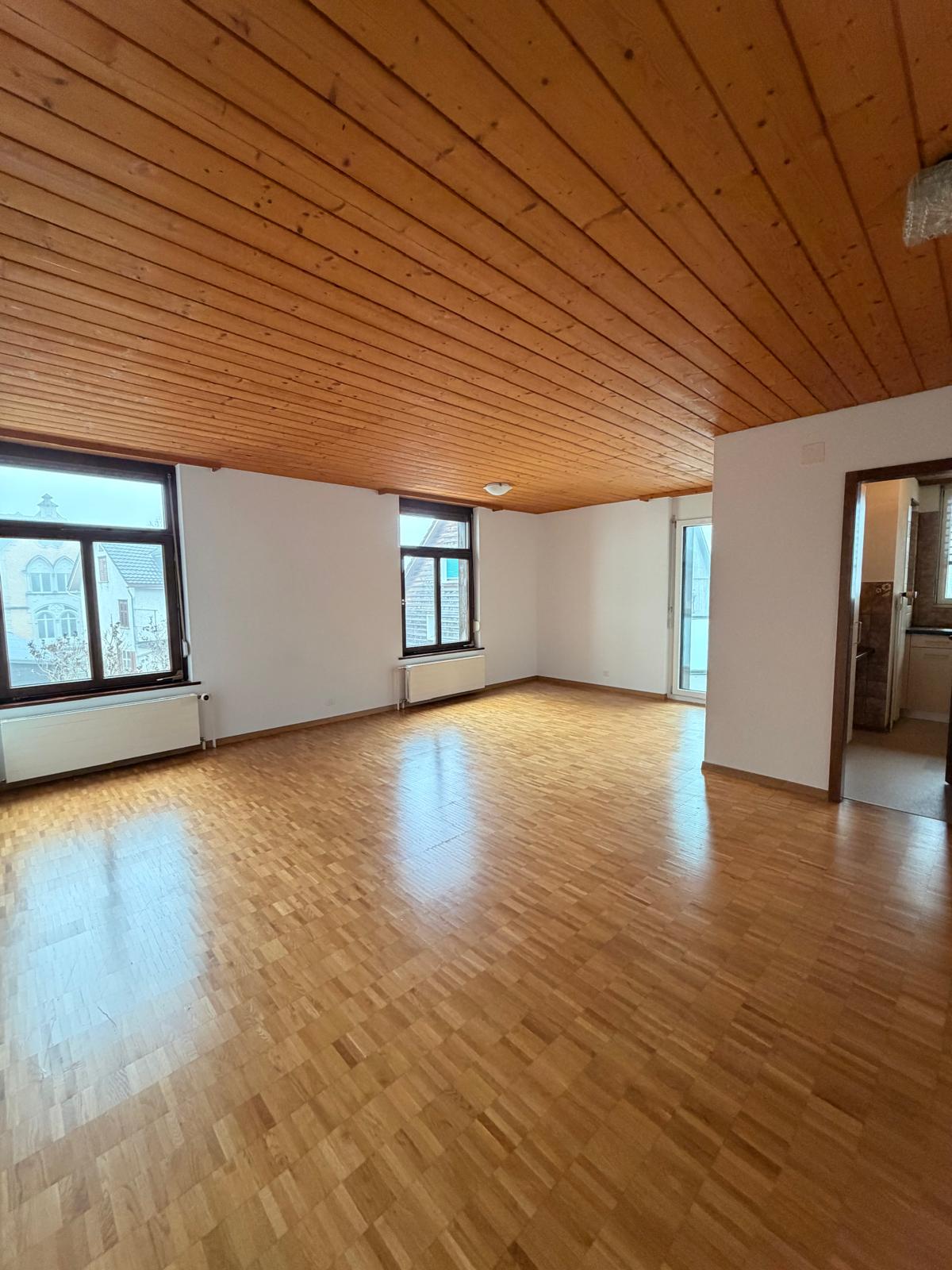 3.5 Zimmerwohnung mit Balkon/Wintergarten